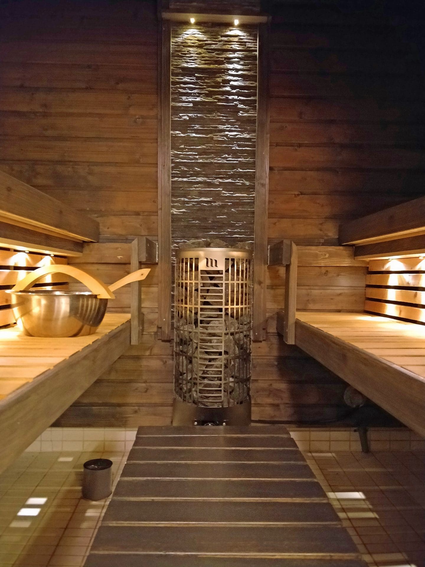Tahkon saunat loma-asunnoissa, yleiset ja yksitykset saunat